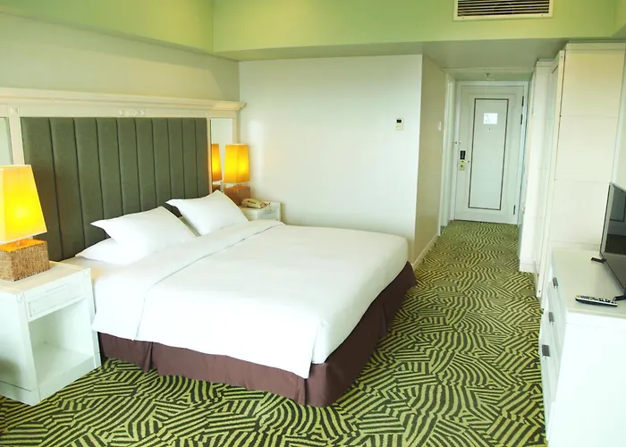 Jpark Island & Waterpark Cebu 5*